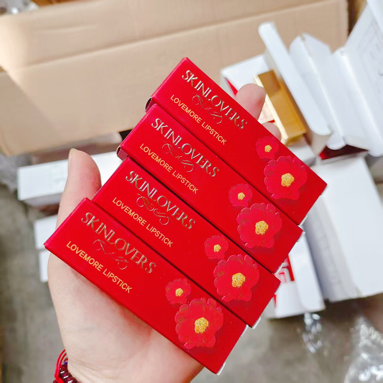 黄皮显白口红 红管301橘调红302正红303枣泥红304豆沙 丝滑不拔干
