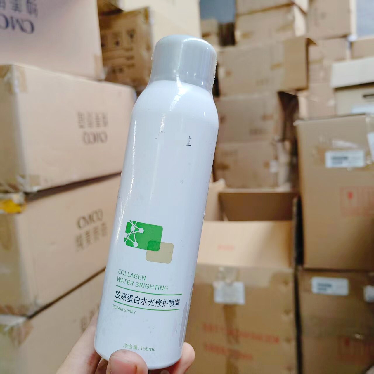不花妆的补水神器！院线敷//@佳胶原蛋白水光修护喷雾补水保湿