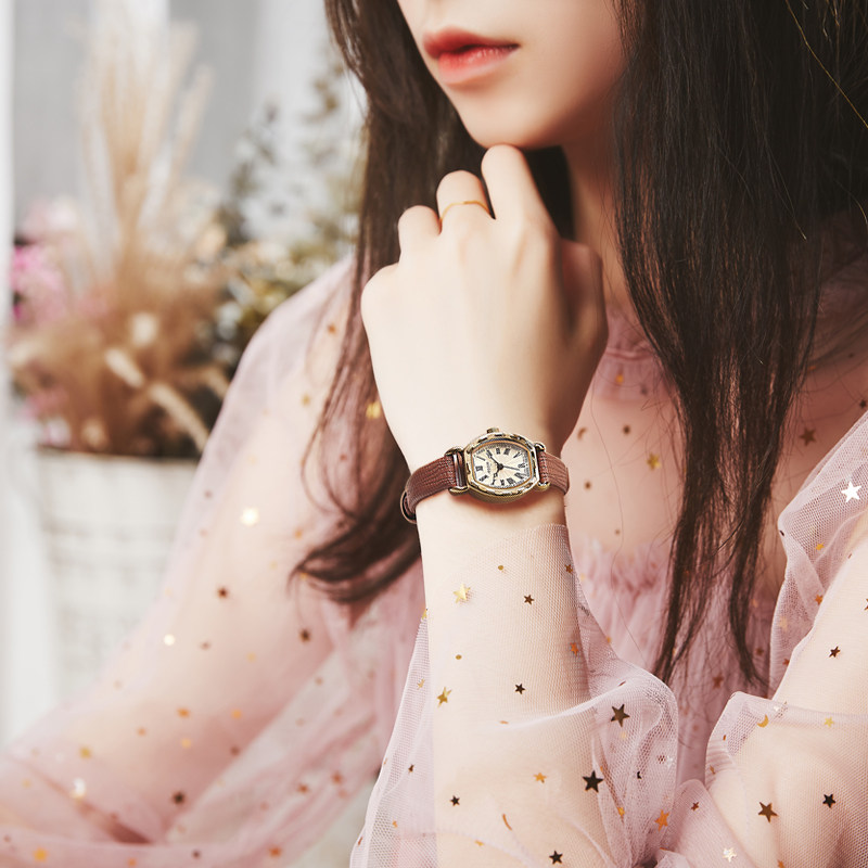 Rose小方形酒桶型手表女小巧玲珑女款时尚百塔防水小表盘棕色女表