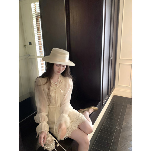 桃可了 月光浮羽 蕾丝天丝拼接法式白色长袖衬衫连衣裙女早秋