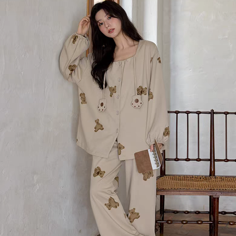 黛梦思带胸垫睡衣女春秋款纯棉长袖家居服秋冬宽松大码可外穿套装
