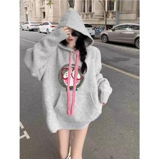 灰色卡通印花高级感卫衣女春秋新款小个子中长款冬季加绒套头衫潮