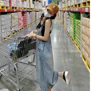 浅色牛仔背带裙女夏季2025新款韩版宽松减龄日系复古中长款连衣裙图片
