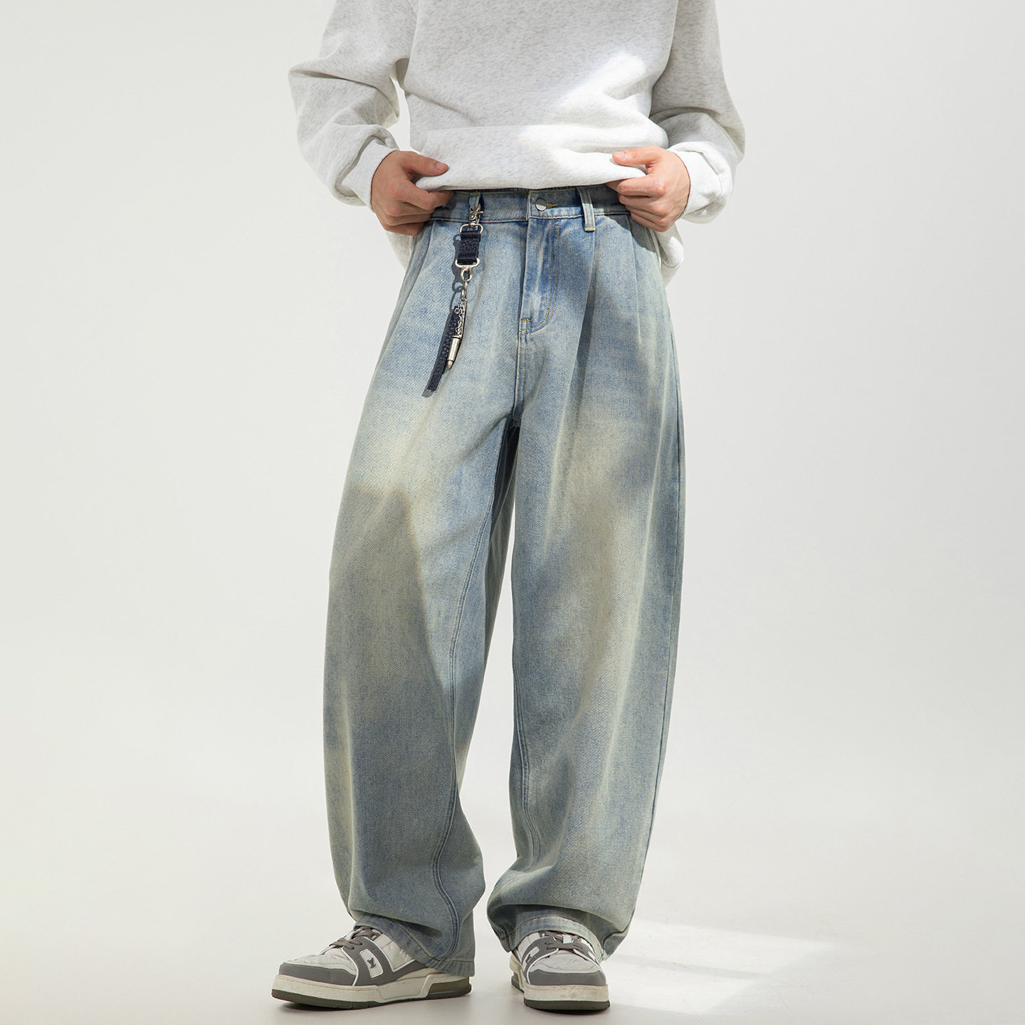 水洗做旧牛仔裤男春季新款日系宽松长裤子复古打褶基础百搭直筒裤