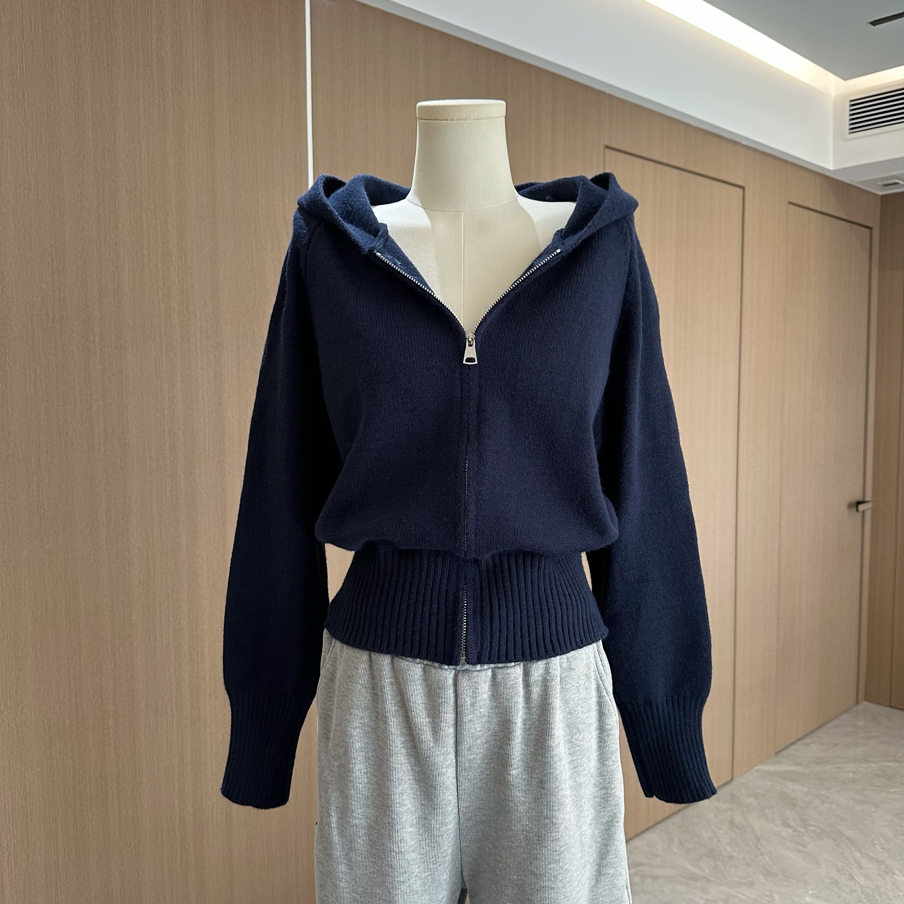 许我耀眼赵露思同款针织衫连帽卫衣女设计感休闲韩系短款外套上衣