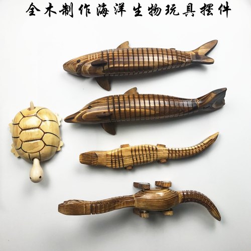 仿真海豚恐龙鳄鱼松鼠木制玩具