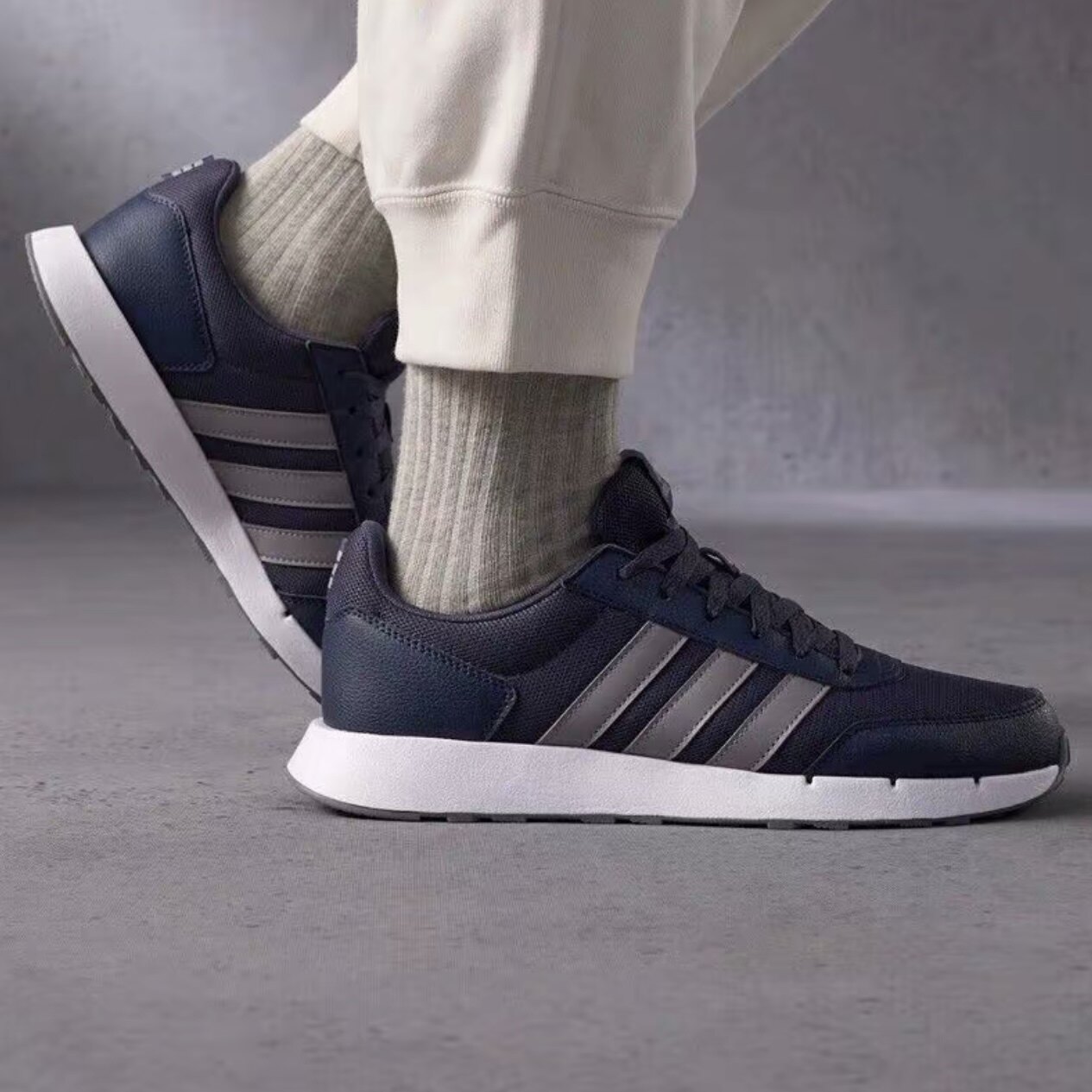 adidas neo Run 50S 低帮 休闲跑步鞋 男女同款 青灰IG6552