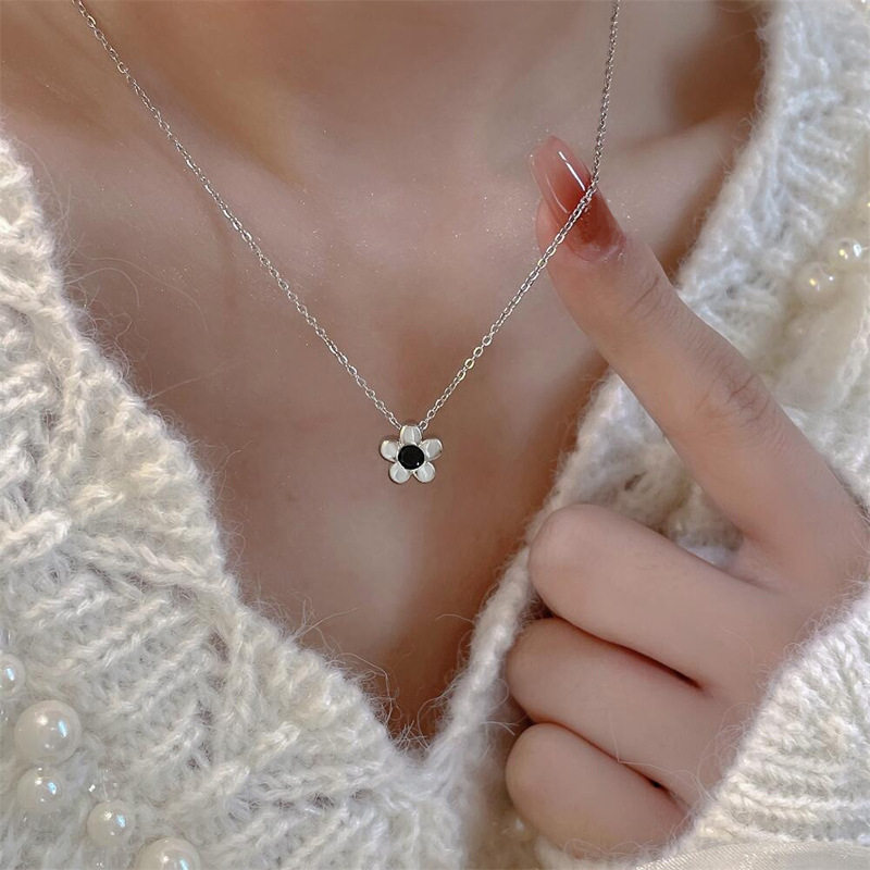 黑色太阳花朵项链女轻奢小众设计