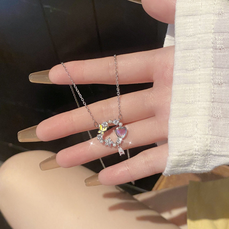 捧花蝴蝶之心项链小众设计高级感