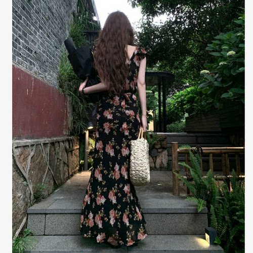 法式度假风长裙玫瑰碎花收腰包臀
