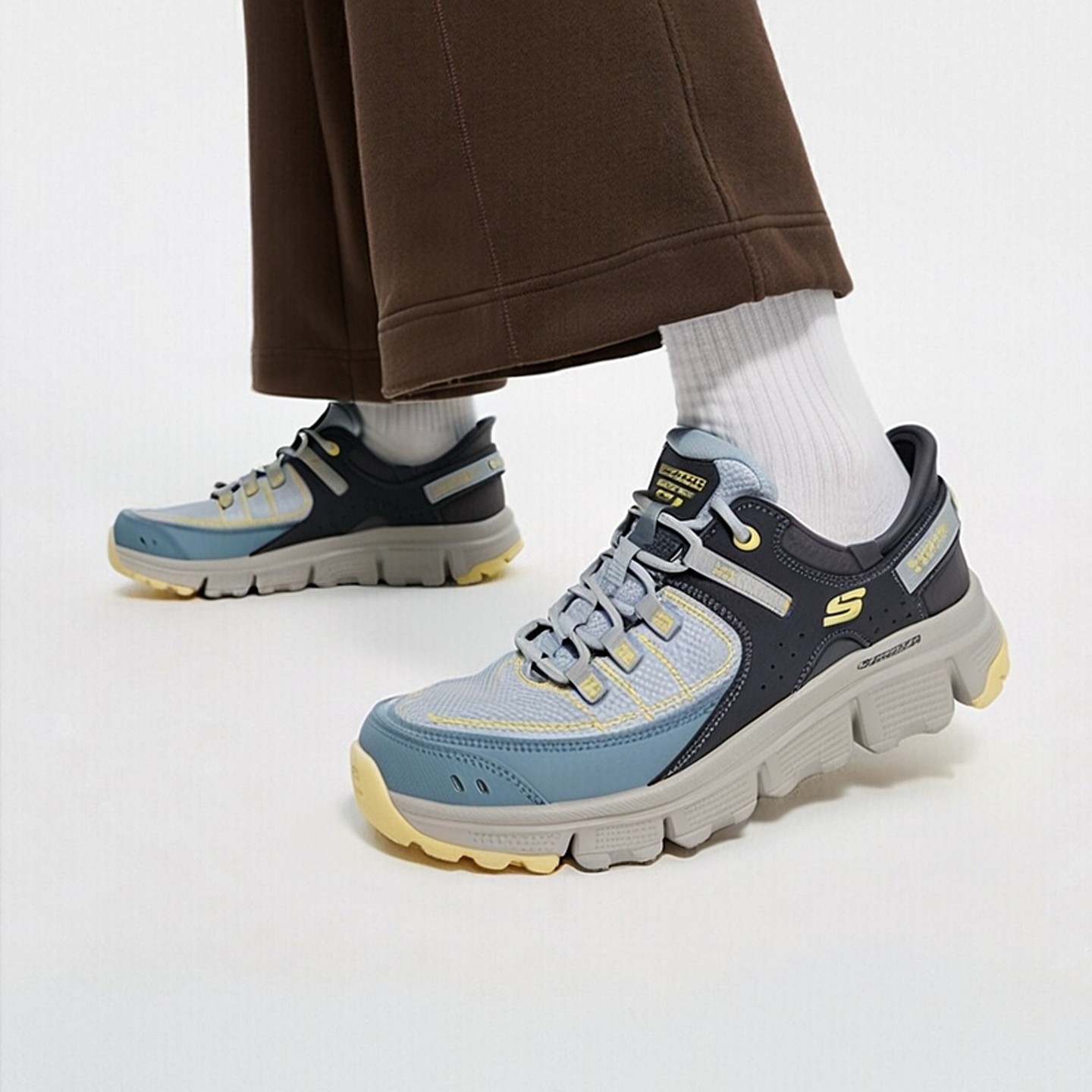 斯凯奇闪穿鞋女鞋2025冬季新款户外登山徒步鞋休闲鞋运动鞋妈妈鞋