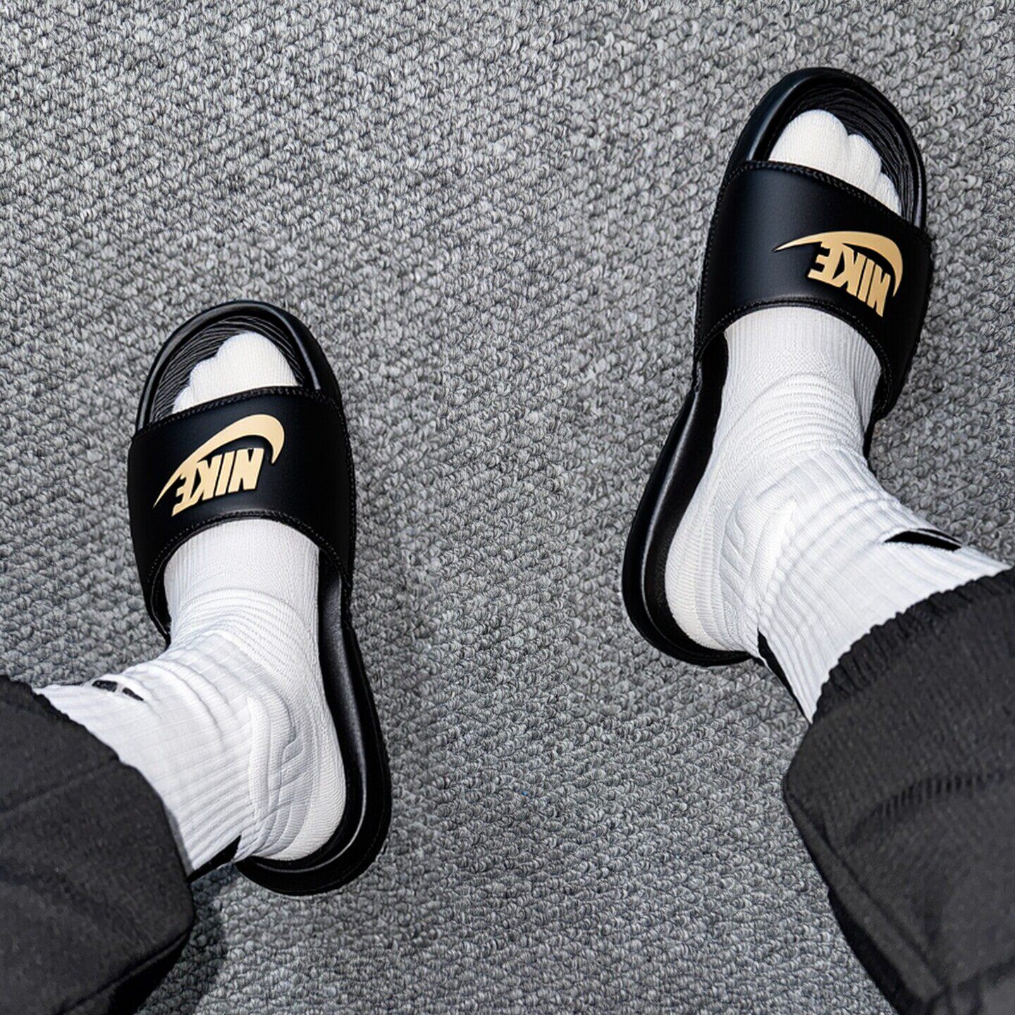 茵特丨NIKE耐克拖鞋VICTORI男子沙滩运动休闲鞋外穿一字拖凉拖鞋