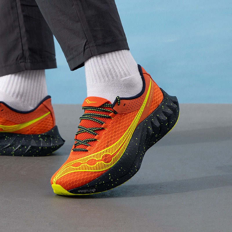 Saucony索康尼跑鞋男啡鹏4ENDORPHINPRO4全掌碳板竞速运动跑步鞋