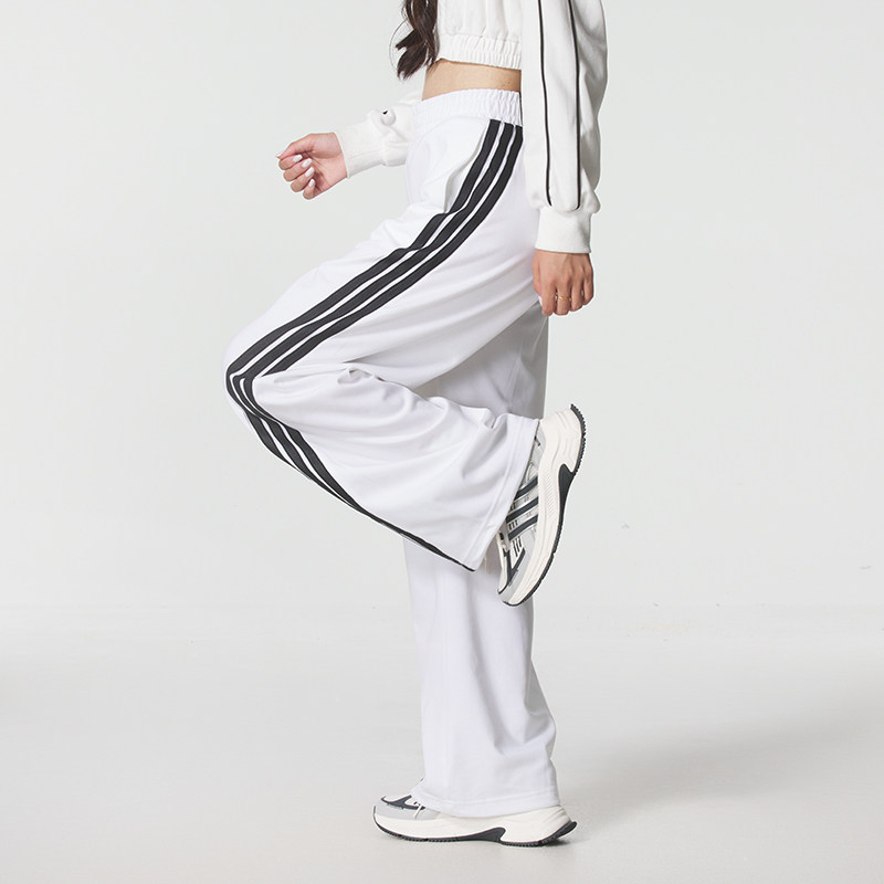 阿迪达斯女子白色舞蹈运动长裤官旗正品2026夏季新款三条纹直筒裤