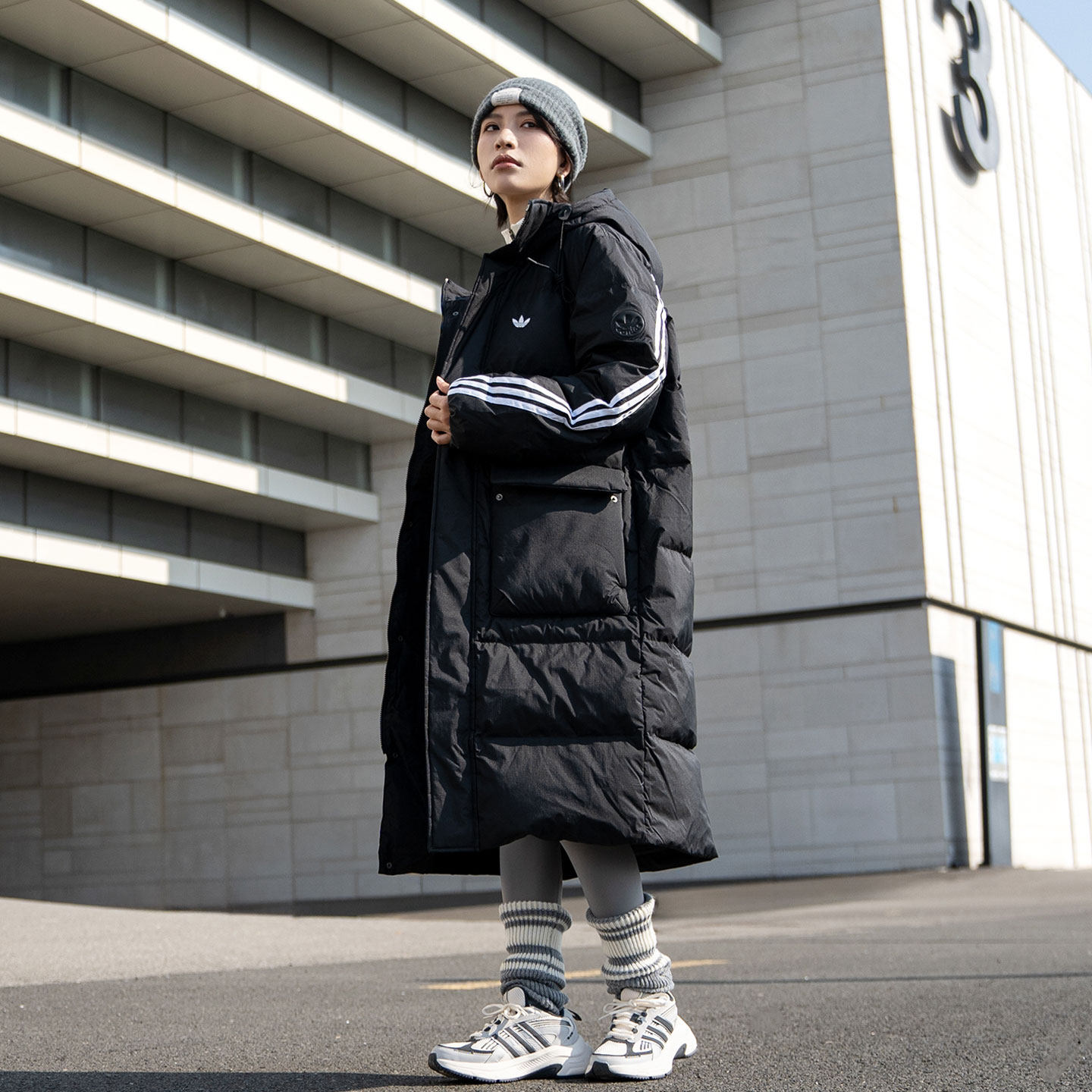 阿迪达斯长款羽绒服男女款25冬季新品保暖加厚过膝羽绒外套KC2564