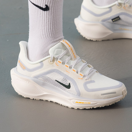 NIKE耐克跑步鞋女鞋冬季GORE-TEX防水缓震运动鞋健身训练鞋FQ1357