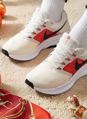 耐克NIKE跑步鞋男鞋新年款红色低帮轻便透气运动鞋休闲鞋DR2695