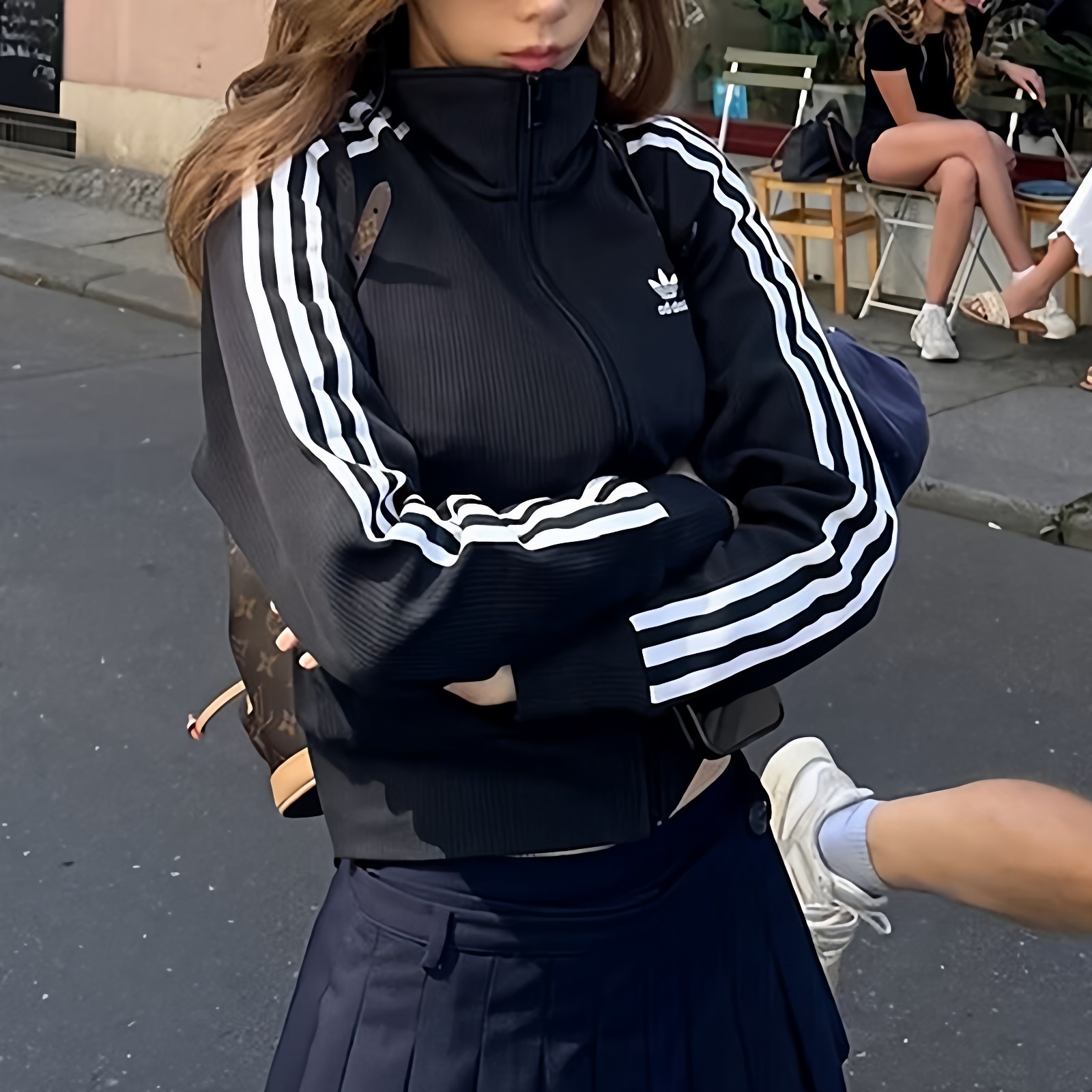 adidas阿迪达斯三叶草女子黑色复古三条纹针织立领夹克外套IY7278,运动服/休闲服装,运动茄克/外套,淘宝优惠券,粉丝福利购,淘宝优惠卷