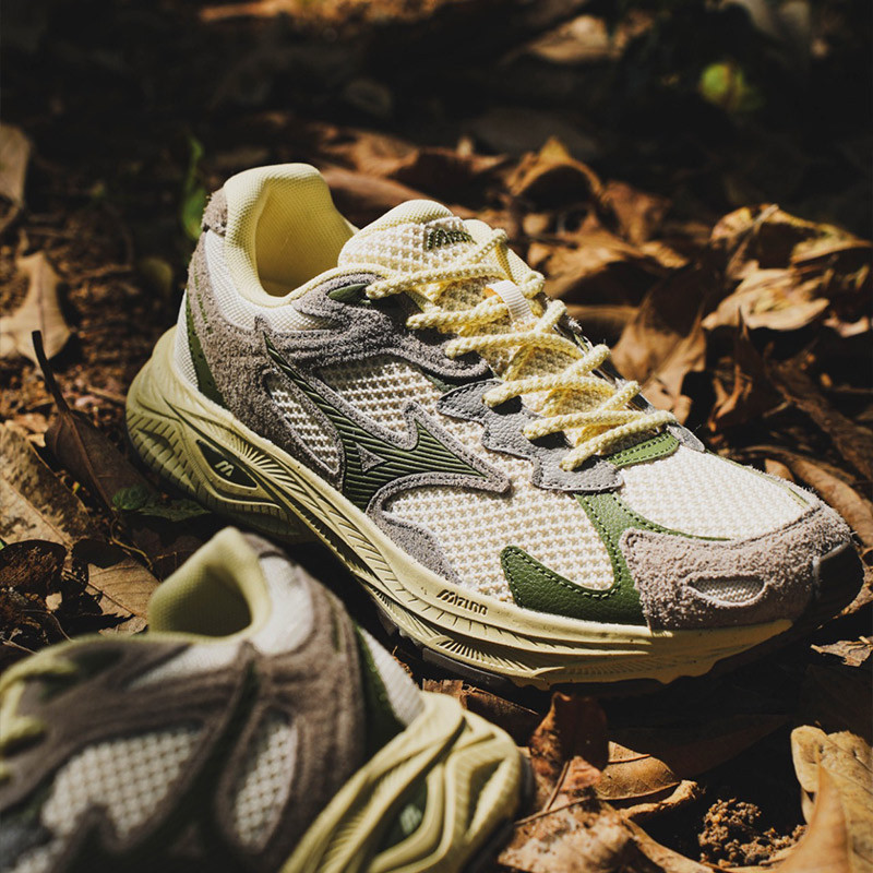 美津浓跑步鞋男鞋官方旗舰2025冬季RACERS运动鞋网面透气老爹鞋女