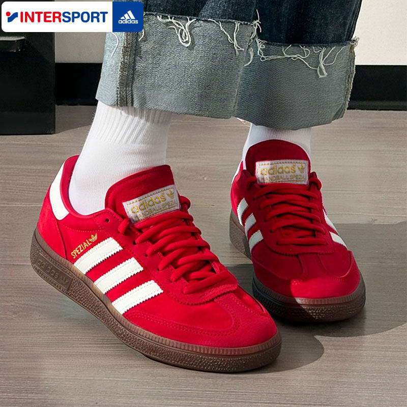 阿迪达斯新年红色德训鞋