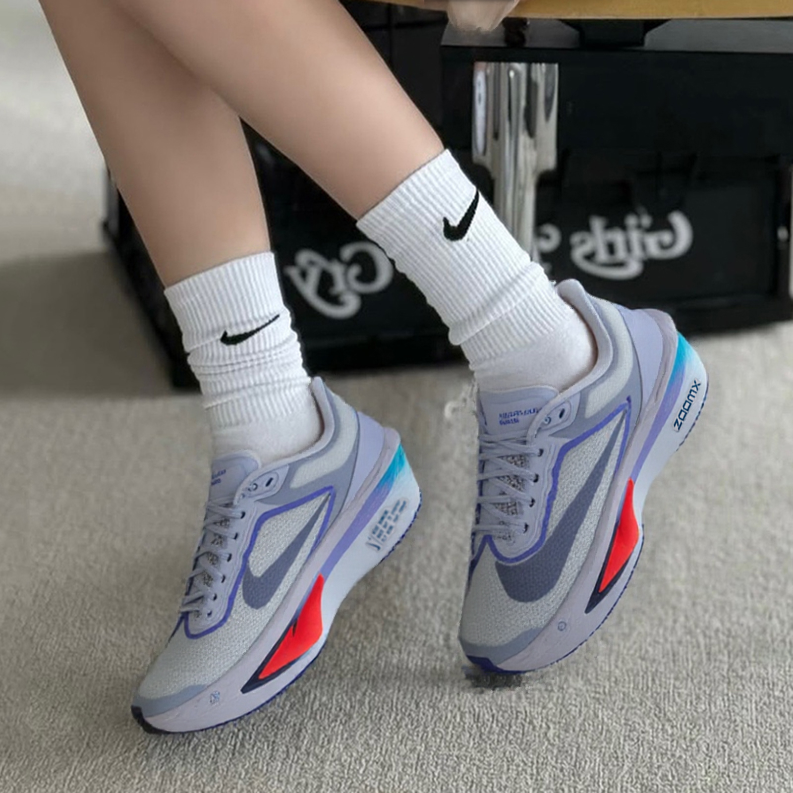 耐克碳板减震跑步鞋女鞋2025秋季新款ZOOM FLY 6运动鞋跑鞋FN8455
