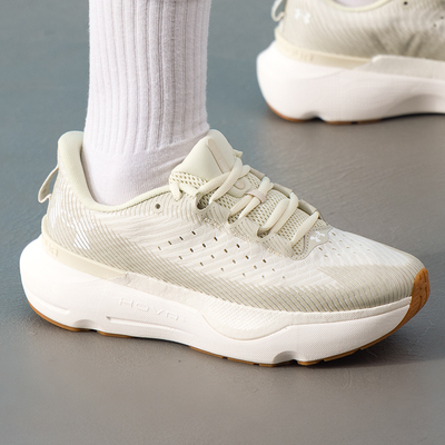 安德玛女鞋运动鞋子健身训练跑鞋时尚缓震舒适透气低帮休闲跑步鞋