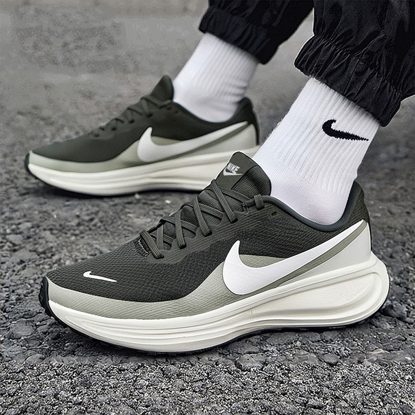 茵特丨NIKE耐克男鞋革命者2026夏季新款军绿色运动休闲鞋跑步鞋