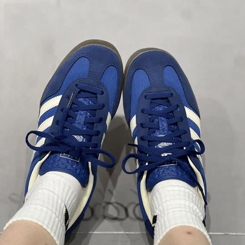 茵特丨阿迪达斯三叶草女鞋新款复古低帮运动鞋透气休闲板鞋JS1410