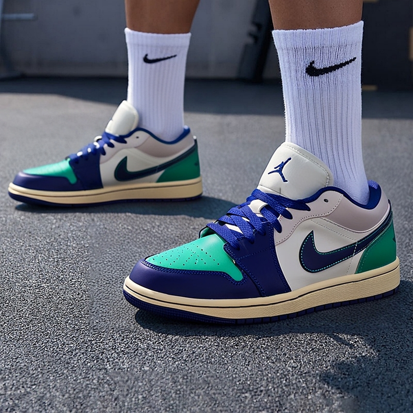 NIKE耐克男鞋2025秋冬新款Air Jordan 1低帮休闲鞋运动鞋AJ1板鞋