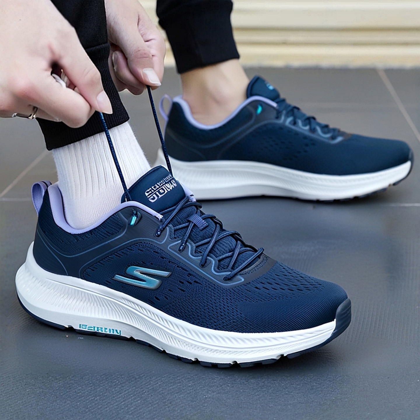 斯凯奇官方正品女鞋妈妈鞋冬季新款女士运动鞋休闲鞋子缓震慢跑鞋