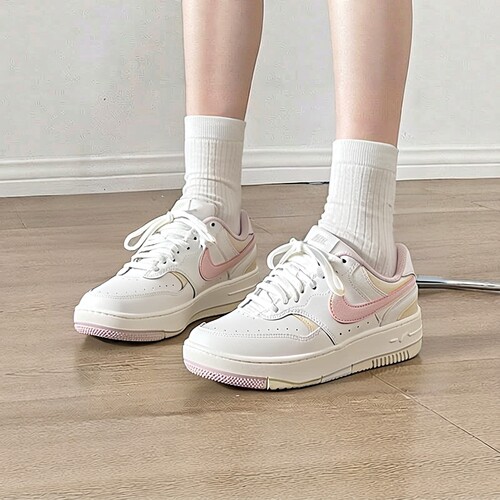 NIKE耐克正品女子板鞋透气小白鞋