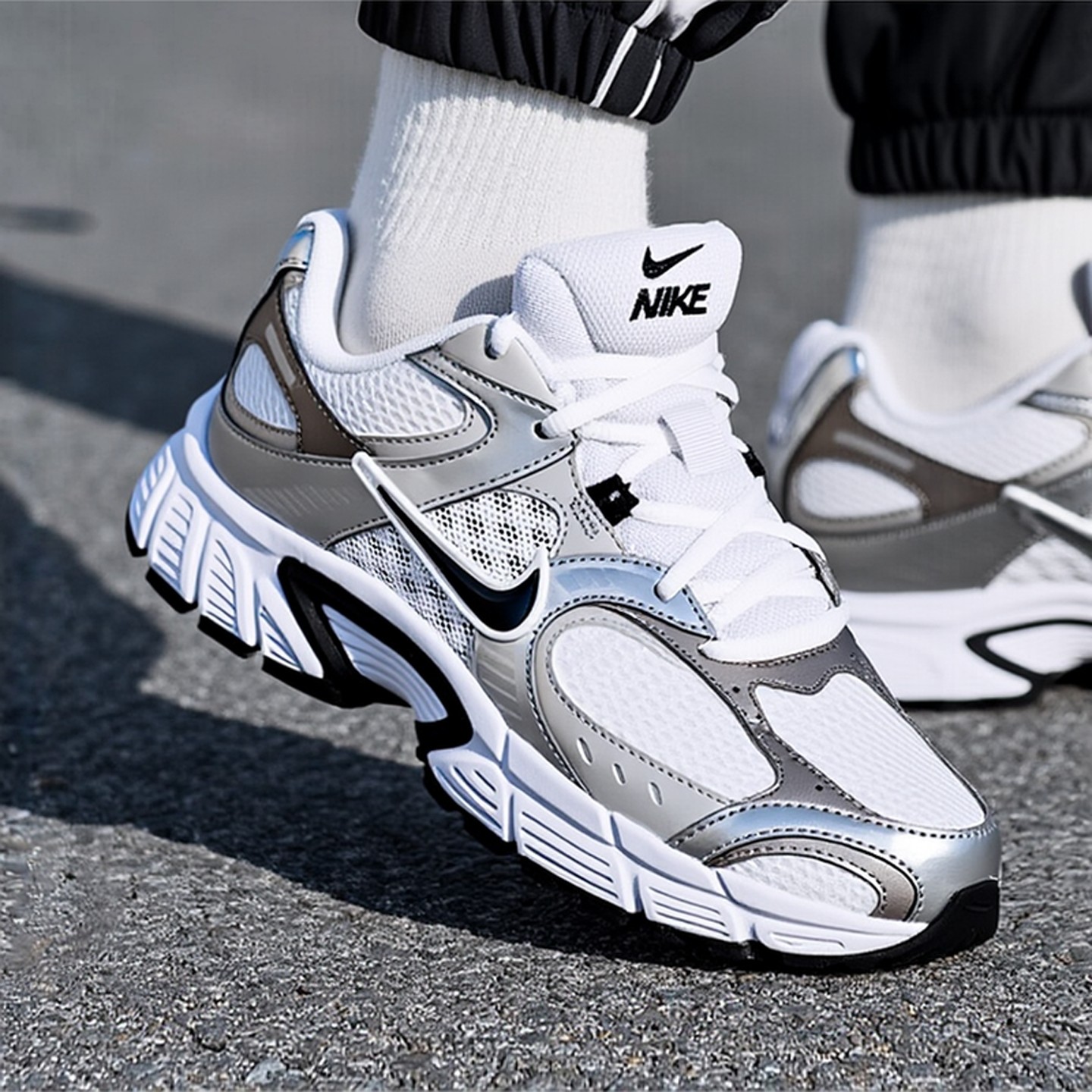 nike耐克冬季男鞋V5 RNR运动鞋训练跑步鞋休闲鞋老爹鞋HJ5228-104,运动鞋new,运动休闲鞋,淘宝优惠券,粉丝福利购,淘宝优惠卷