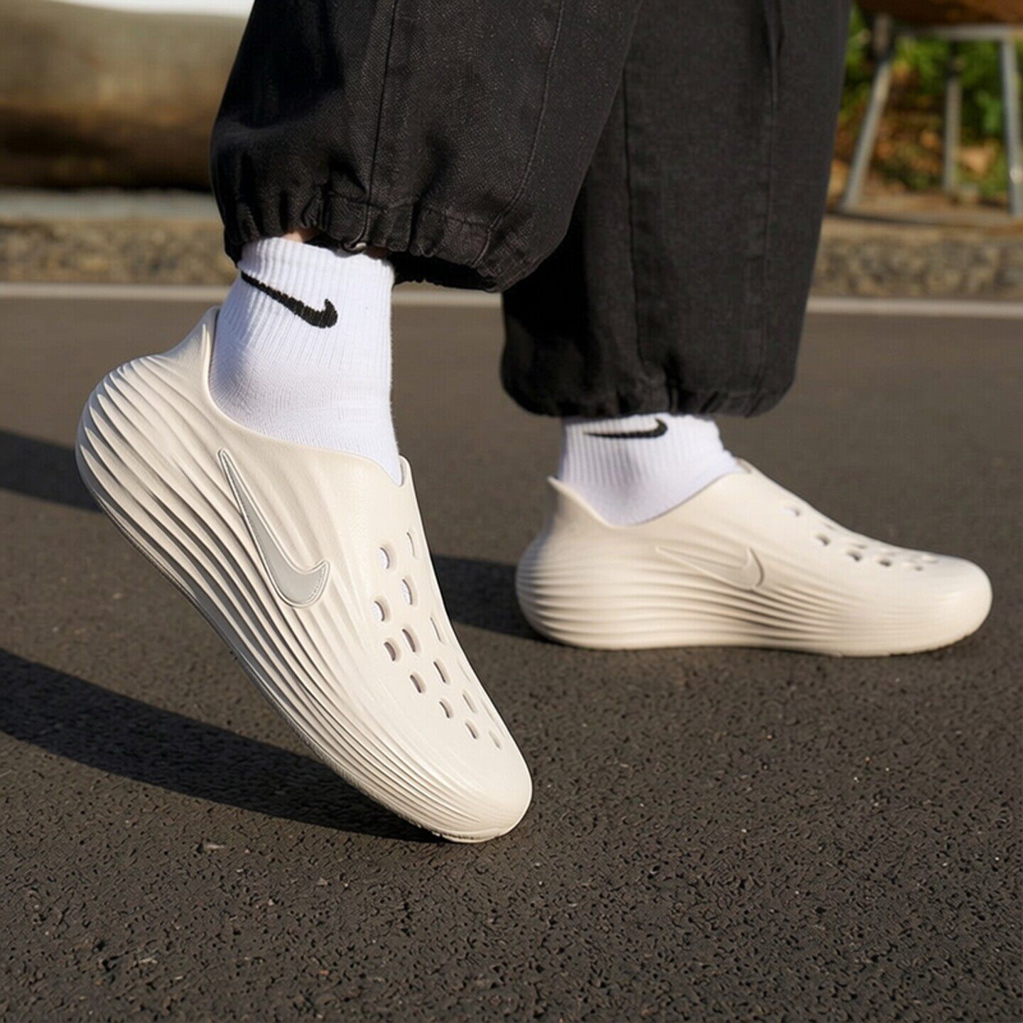 茵特丨NIKE耐克洞洞鞋凉鞋男鞋新款户外涉水沙滩鞋居家休闲鞋拖鞋