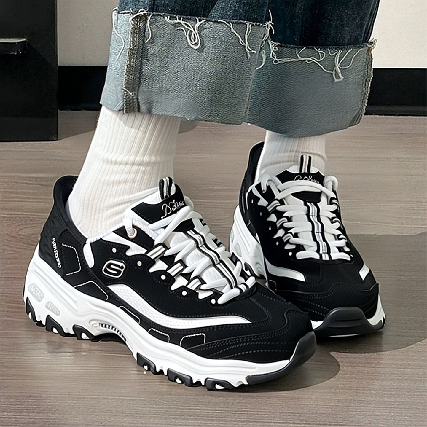 斯凯奇女鞋冬季新款运动鞋黑色老爹鞋子增高休闲鞋闪穿女款熊猫鞋