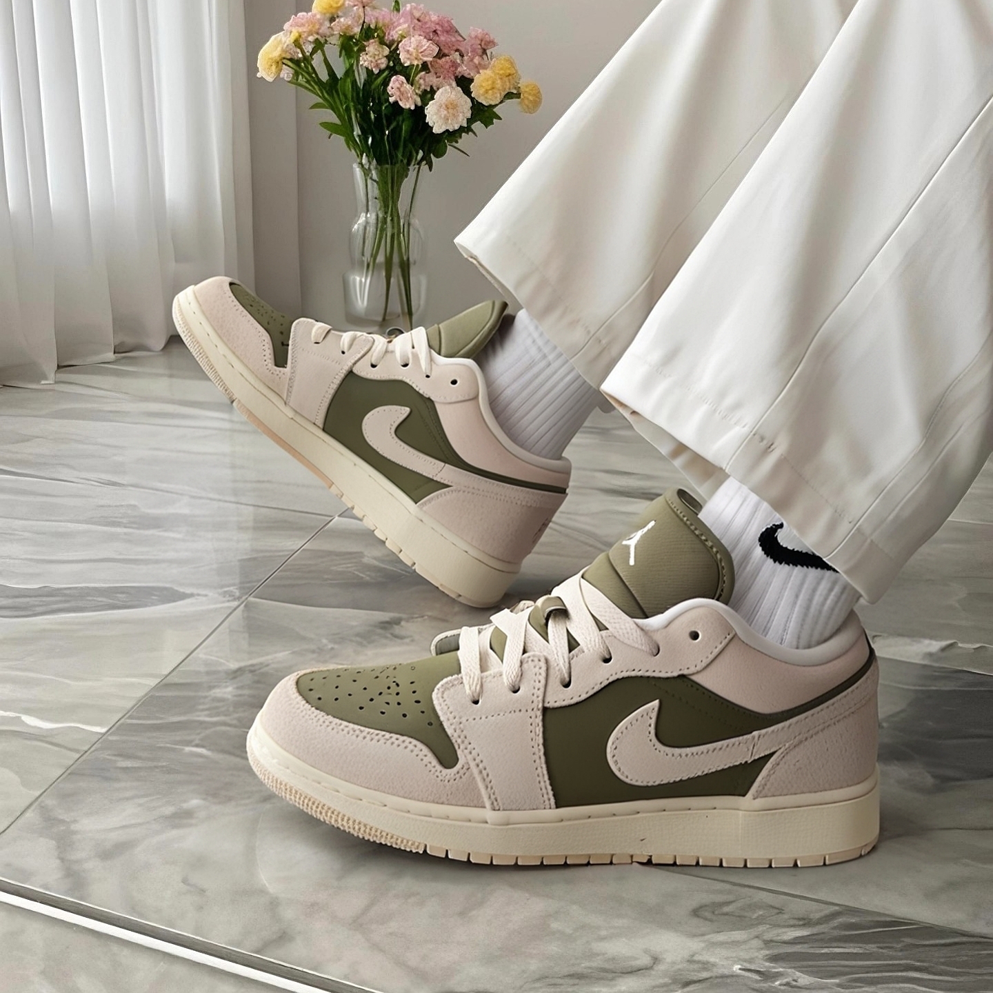 NIKE耐克女鞋2025冬季AIR JORDAN 1 AJ1 Low低帮休闲鞋大童运动鞋