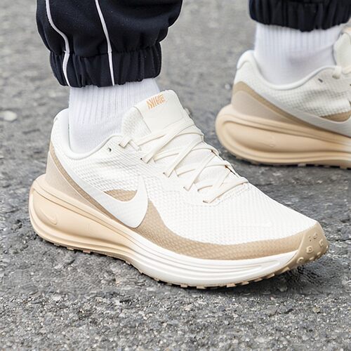 NIKE耐克男鞋2026春季新款REVOLUTION 8跑步鞋减震训练鞋HJ9198