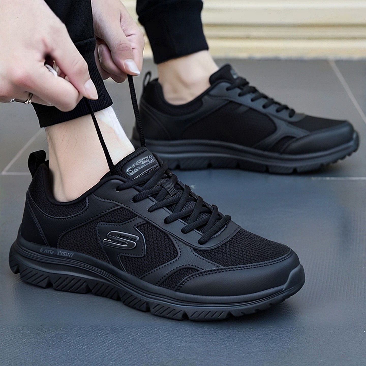 斯凯奇旗舰店男鞋冬季新款黑武士跑步鞋网面透气休闲鞋男士运动鞋