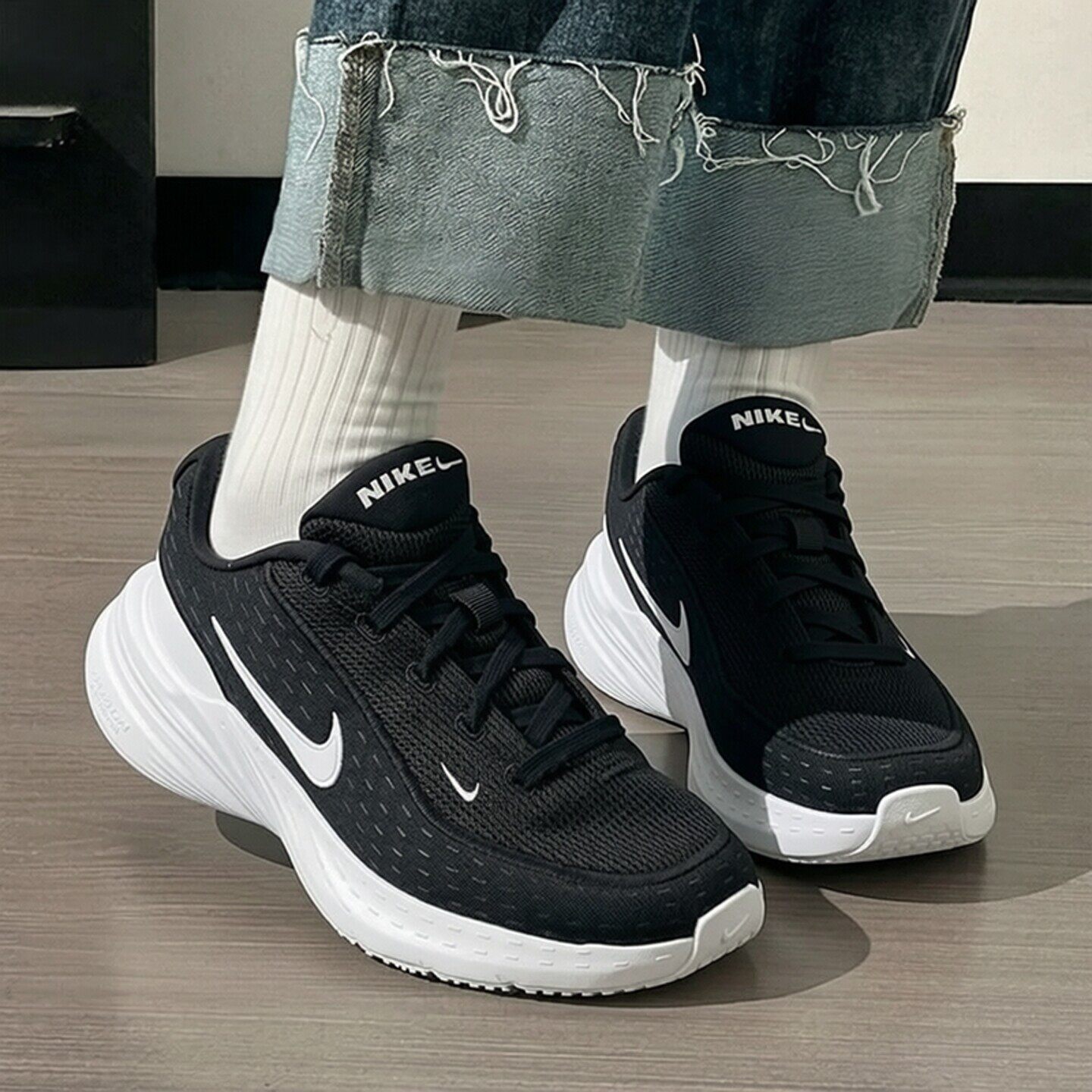 Nike耐克官方旗舰正品女鞋跑步鞋2026秋季款女款缓震运动鞋妈