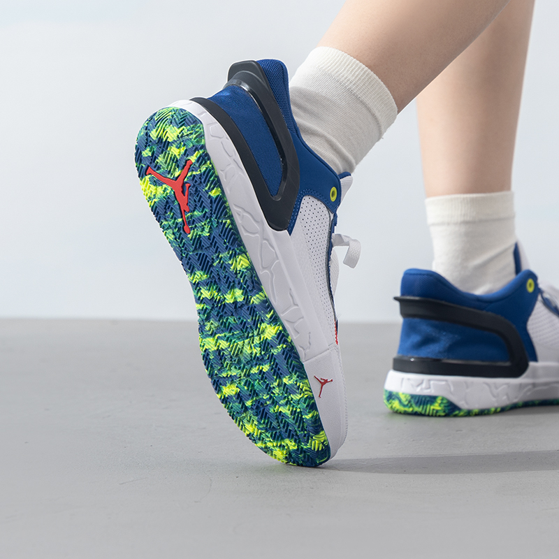 NIKE耐克女鞋2025冬季新款JORDAN DAY1 EO BG篮球鞋运动鞋休闲鞋