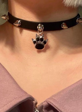 叛逆肉球项圈女猫爪骨头皮铆钉choker颈项链y2k辣妹暗黑摇滚朋克