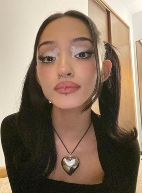 涩谷辣妹美式朋克哥特Y2K亚逼金属爱心形项链女小众甜酷系带项圈