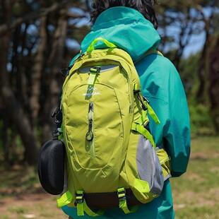 男子旅行双肩包女户外骑行徒步登山包防泼水露营轻量化大容量背包