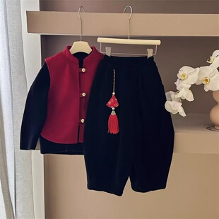 男童新中式国风套装2025秋冬新款拜年服盘扣马甲打底衫裤子三件套