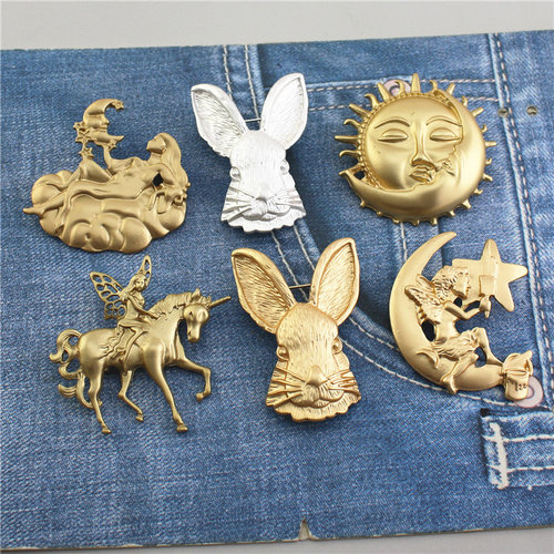 复古巴洛克哑光金胸针多元素集合