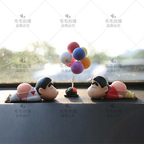 蜡笔小新摆件模型汽车装饰