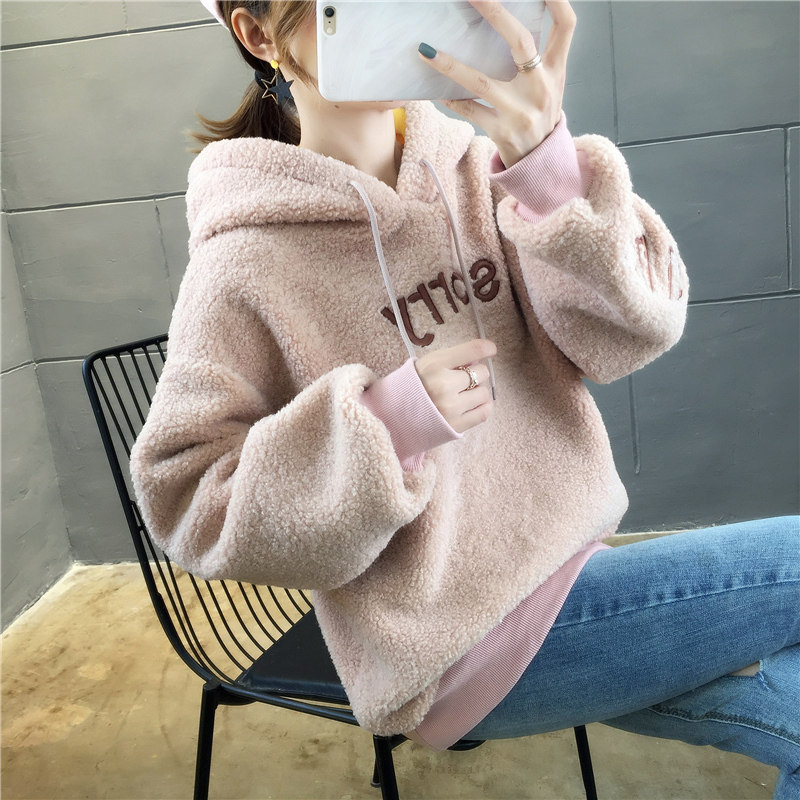 羊羔绒粉色卫衣女2020新款秋冬季韩版宽松加绒加厚连帽外套ins潮