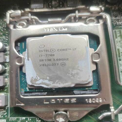 议价i7-7700CPU一颗正常使用就一颗 可以直接付款{熠文商行}