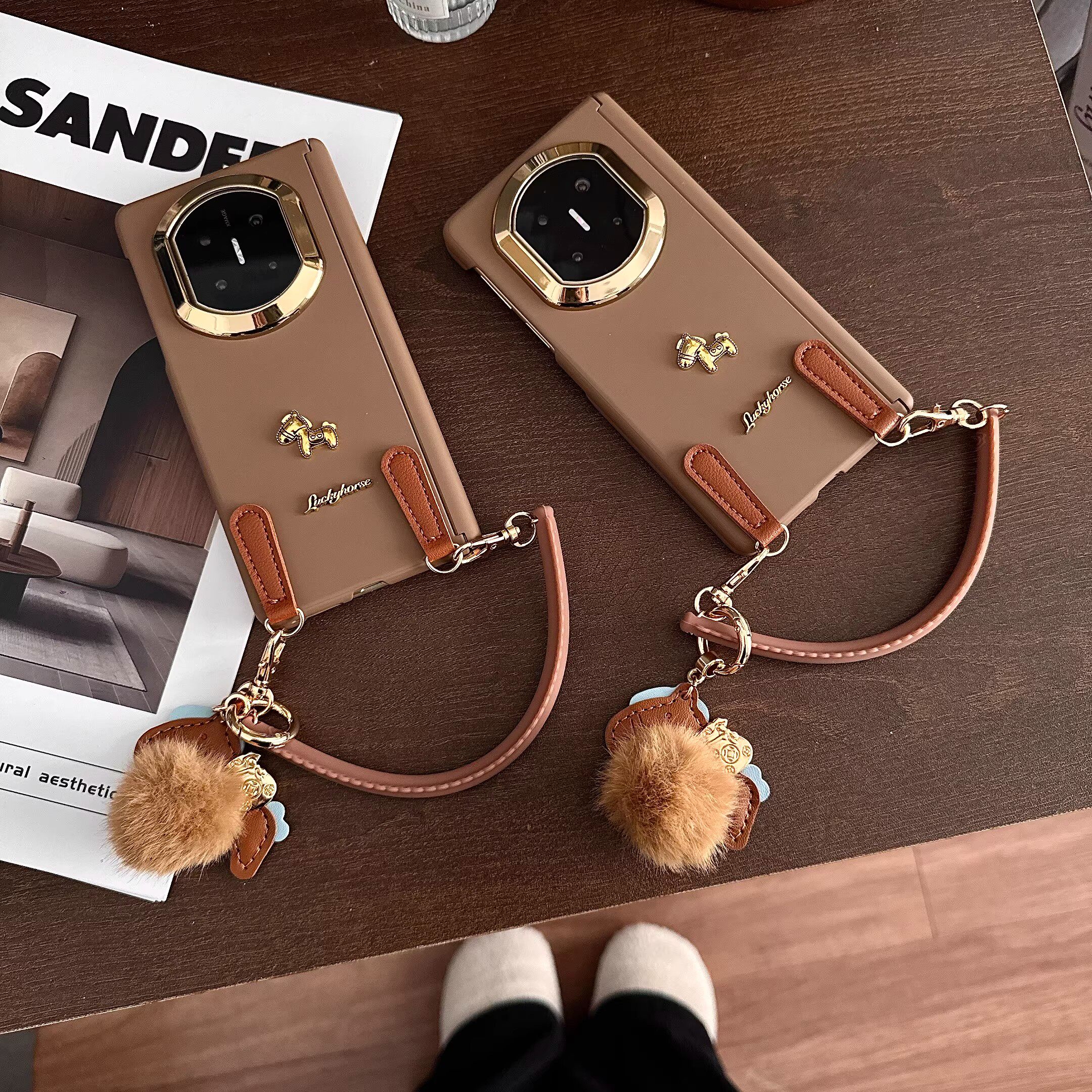 适用于华为MateX7典藏版手机壳2026新款MateX7轻奢立体木马X6手提绳折叠屏X5中轴磁吸保护x3男高级感外壳马年