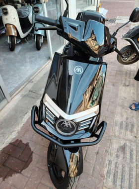 爱玛凌志F701电动车外壳配件大环塑业原装前脸前泥板前挡泥板原厂