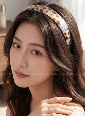 简约宽边细齿发箍女2026新款夏季气质带齿防滑洗脸头箍不易断发卡